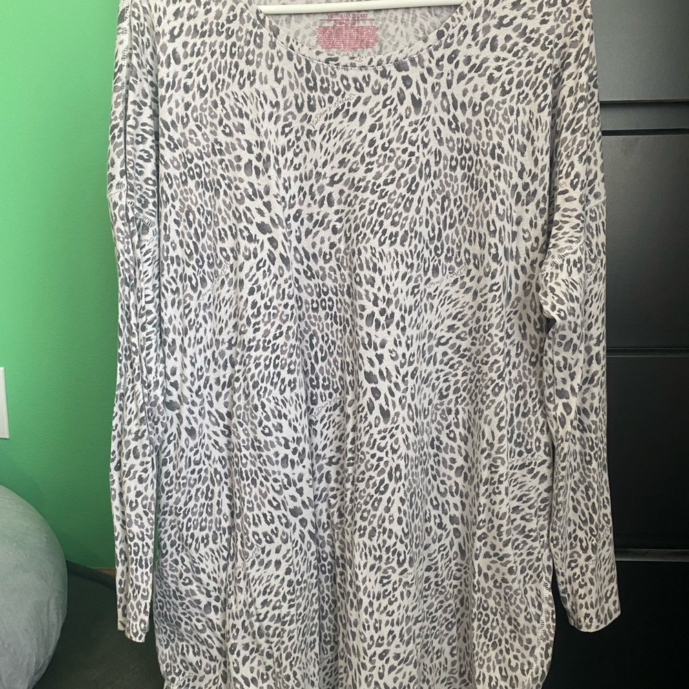 Victoria's Secret Sleep Shirt XL